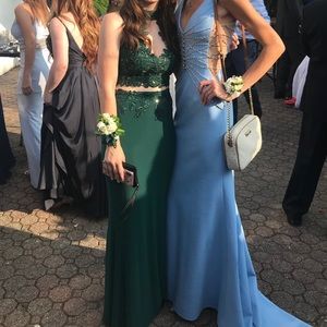 Green 2 piece prom dress